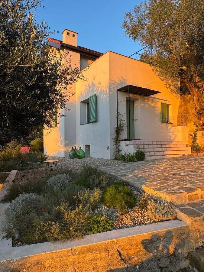 Location de vacances pour 4 personnes, avec jardin à Seborga