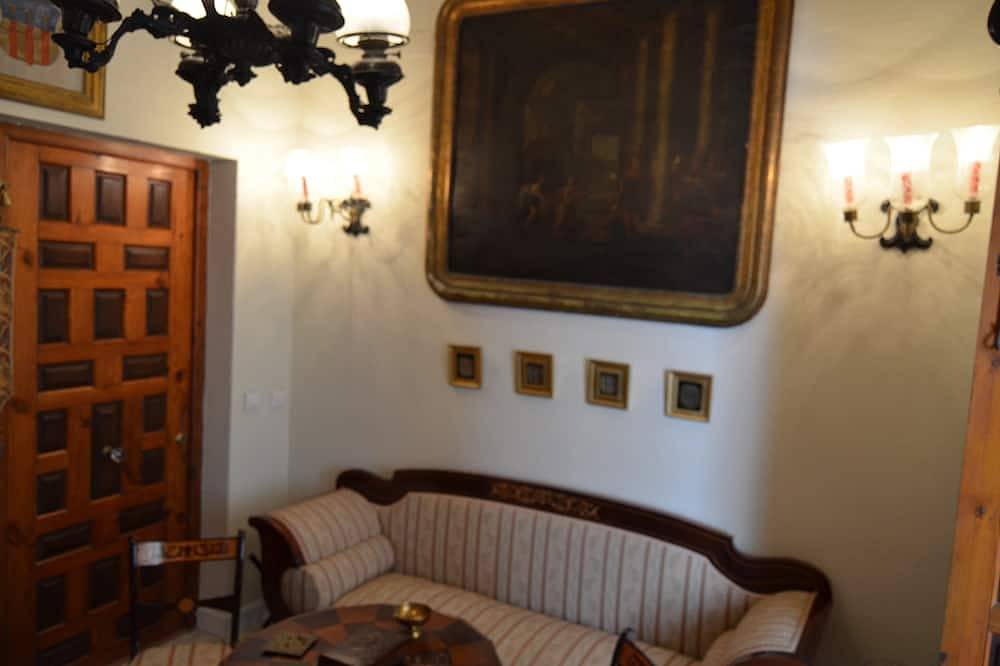 Entire apartment, Luxurious And Quiet Apartment In The Center in Sanlúcar de Barrameda, Costa de la Luz