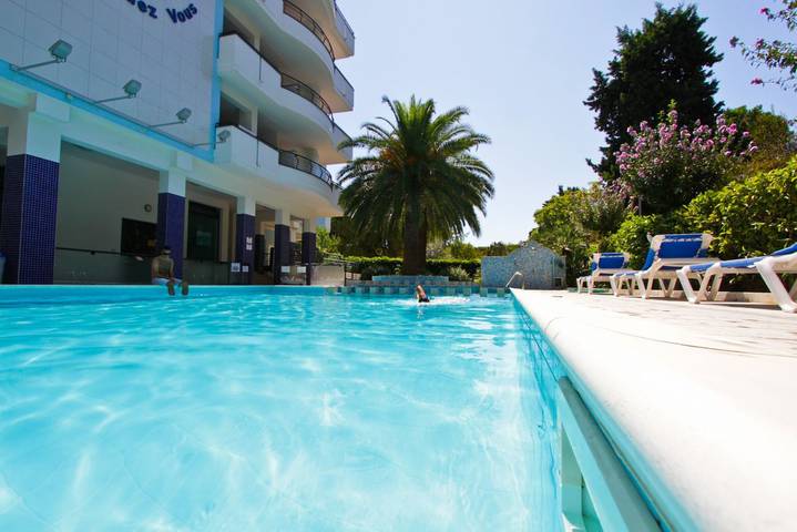 Gîte pour 4 personnes, avec piscine et balcon/terrasse à Pineto - 3
