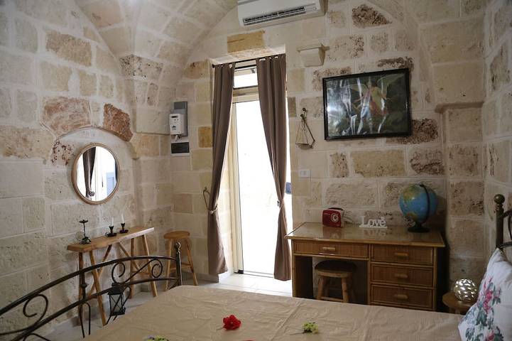 Maison d’hôte pour 4 personnes, avec jardin et jacuzzi à San Vito dei Normanni - 2