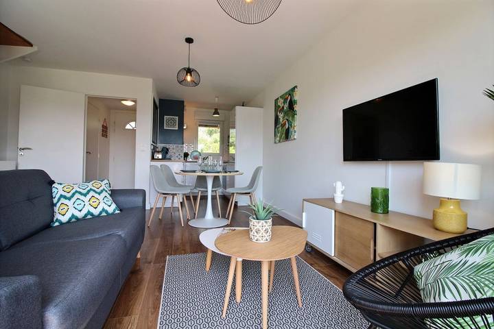 Gîte pour 4 personnes, avec jardin ainsi que piscine et terrasse à Pléneuf-Val-André - 4