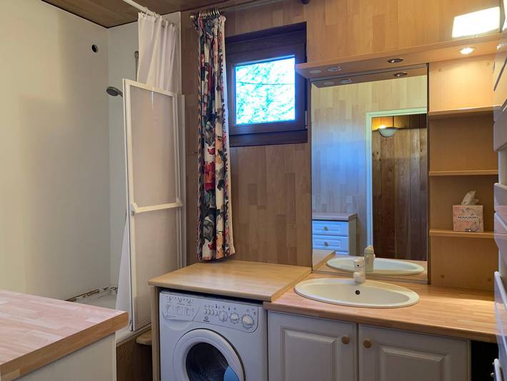 Entire apartment, Chalet-style apt 4/5 pers, center of resort, 50m from slopes in Pra-Loup, Uvernet-Fours