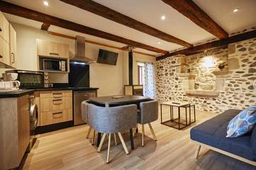 Gîte pour 4 personnes, avec vue à Sainte-Eulalie-d'Olt