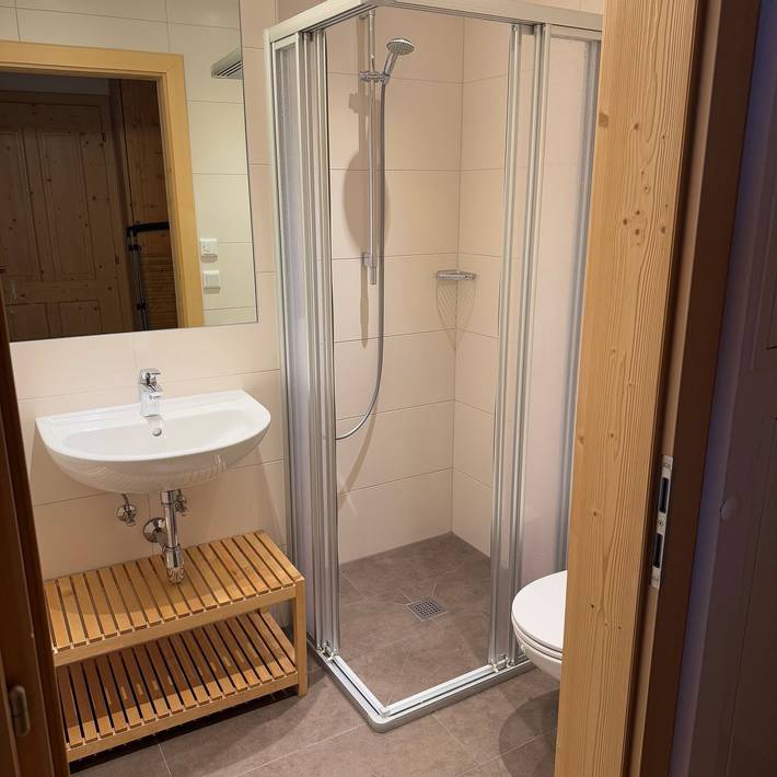 Ferienwohnung für 8 Personen, mit Terrasse und Garten sowie Ausblick in Krimml