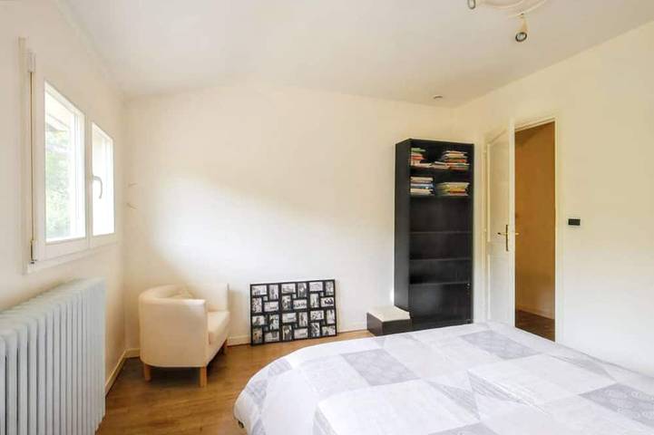 Location de vacances pour 6 personnes, avec jardin à Saints - 4