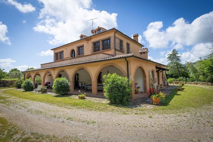 Villa für 15 Personen, mit Balkon und Garten