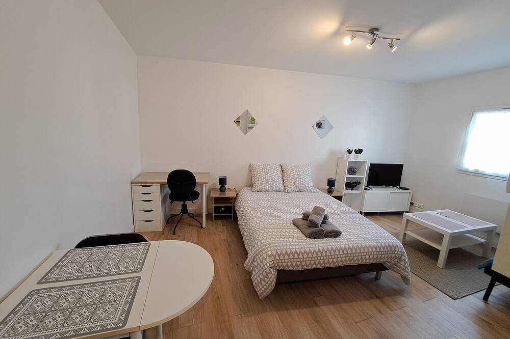 Entire apartment, Studio Calme Brest Hyper Centre in Brest, Brest region
