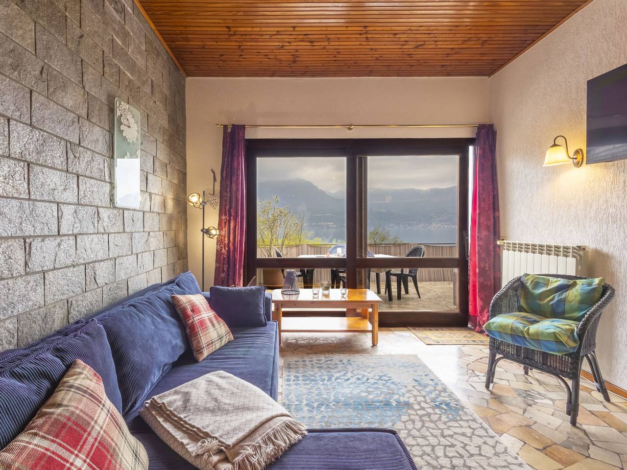 Ganze Wohnung, A Moment of Peace in Porto Valtravaglia, Lago Maggiore (Lombardei)