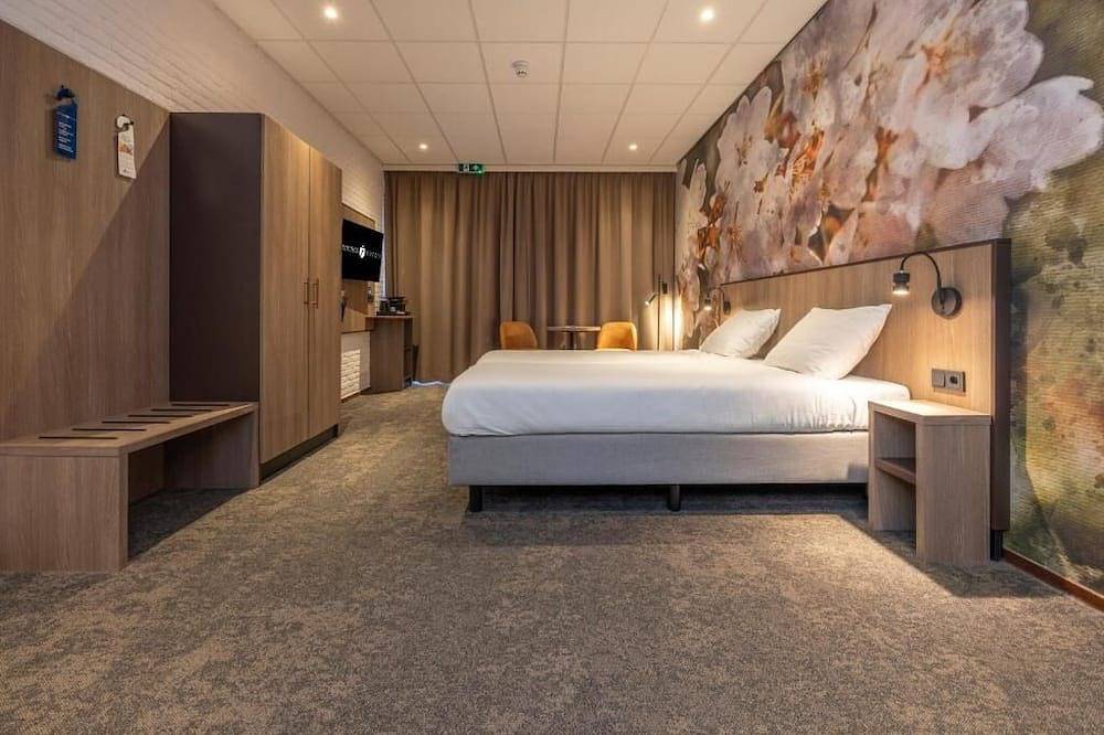 Your Relaxing Getaway Awaits! Indoor Pool, Free Parking, Close to Africa Museum! in Betuwe