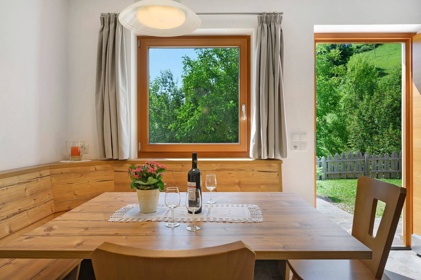 Ganze Wohnung, Ferienwohnung 'Völs' mit Bergblick, privater Terrasse und Wi-Fi in Ums, Völs am Schlern