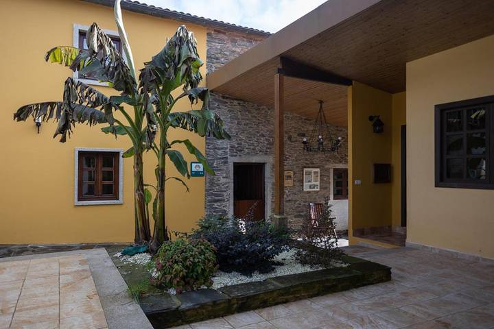 Casa rural para 7 personas, con vistas y piscina además de jardín y terraza en Arzúa - 4