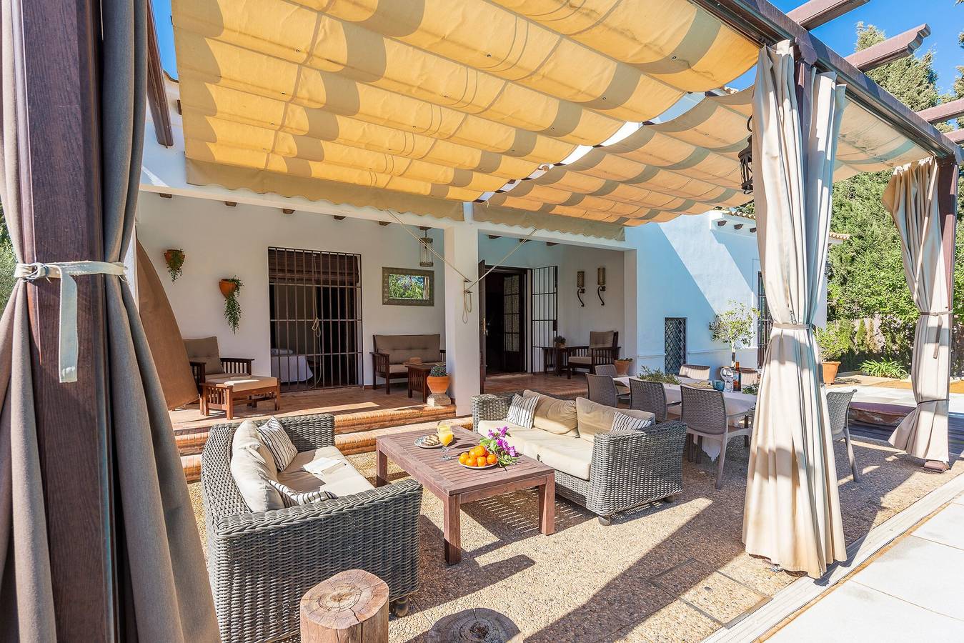 Ferienhaus „Casa Rural La Teja“ mit Pool, Garten und Wlan in Marchena, Sevilla Provinz