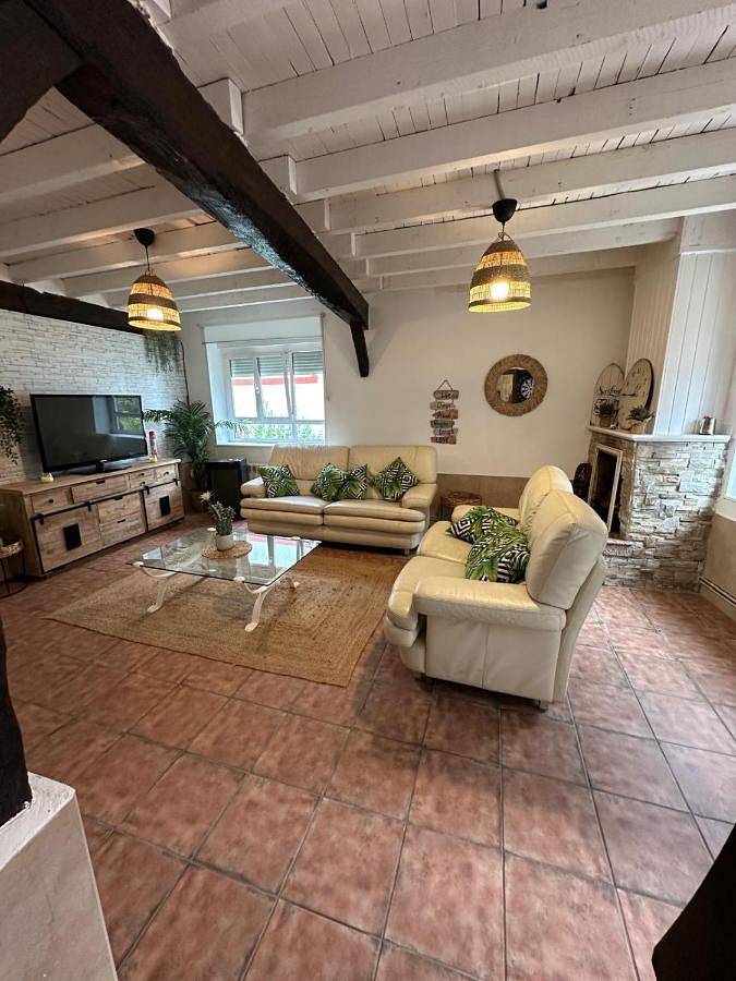 Location de vacances pour 6 personnes, avec jardin, animaux acceptés à Laredo - 2