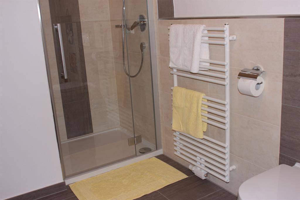 Ganze Ferienwohnung, Comfort-Appartement 1 (2x Doppelzimmer) in Rechenau, Sölden (Österreich)