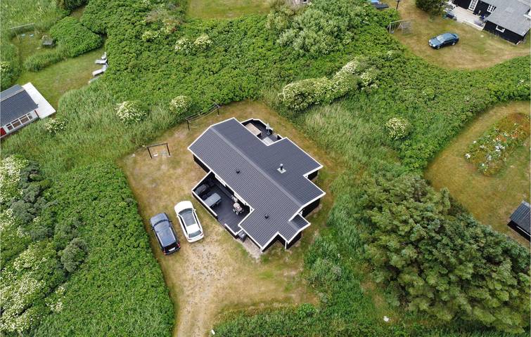 Ferienhaus für 8 Personen, mit Terrasse und Whirlpool sowie Garten und Sauna in Nørlev Strand - 3