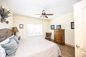 Vacation Apartment for 8 Guests in Pigeon Forge, Sevier County, Picture 3