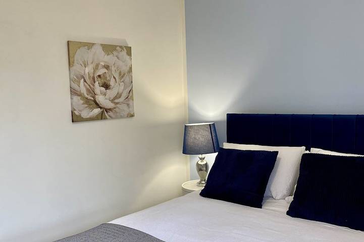 Vacation rental for 5 people, with yard in Durham