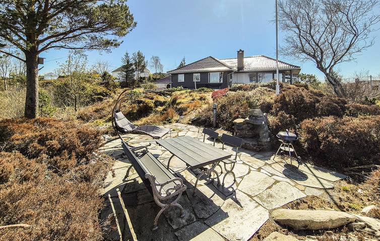Ferienhaus für 12 Personen, mit Terrasse, kinderfreundlich - 1