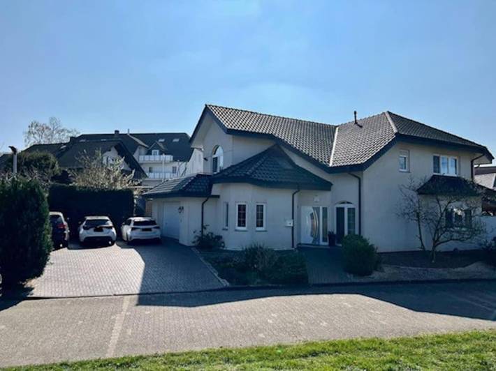 Ferienhaus für 10 Personen, mit Whirlpool und Garten in Wiehengebirge