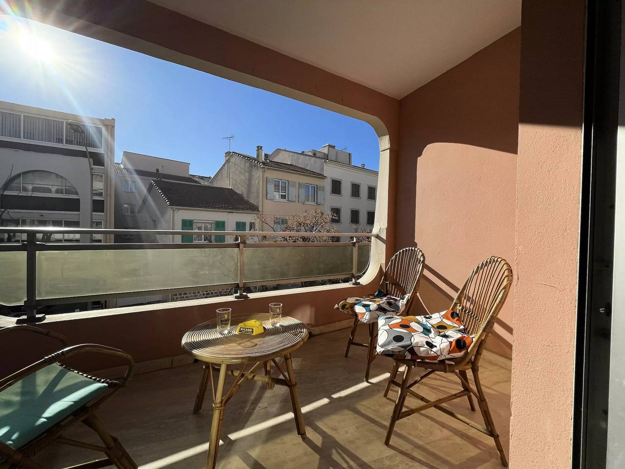 Appartement entier, Appartement climatisé 2 pièces 2 personnes - Confort in Sanary-sur-Mer, Côte méditerranéenne (France)