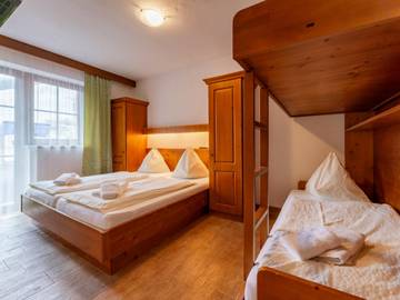 Chalet für 11 Personen in Saalbach, Saalbach-Hinterglemm, Bild 3