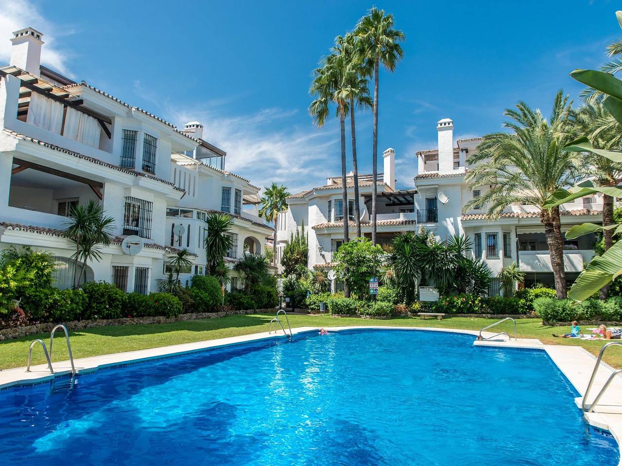 Entire holiday apartment, Spacious Penthouse in Los Naranjos-Up to 8 Guests! in Nueva Andalucia Golf Valley, Marbella