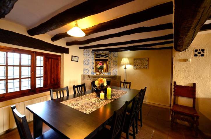 Casa rural para 9 personas, con jardín y vistas, Se admiten mascotas en Priorat - 2