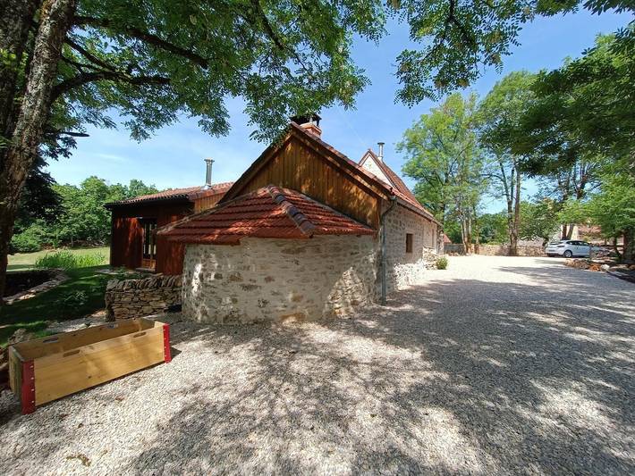 Gîte pour 7 personnes, avec jacuzzi et jardin
