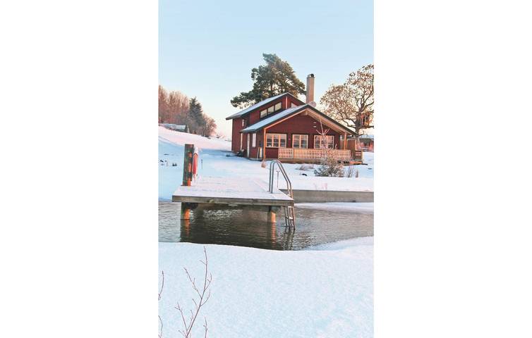 Casa de vacaciones para 6 personas con terraza in Strängnäs, Lago Mälar