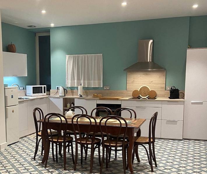 Gîte pour 3 personnes, avec Terrasse ainsi que Jardin et Vue à Ruffey-lès-Beaune