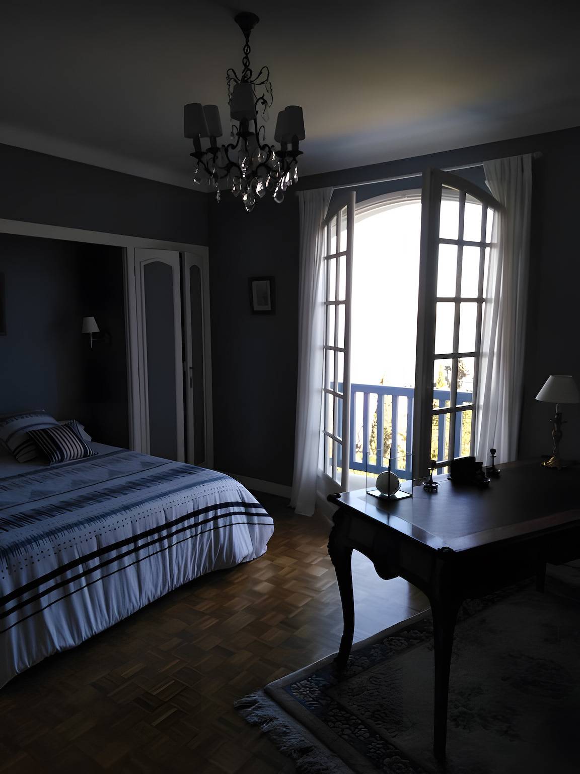 Chambre d'hôtes 'L'annexe - Chambre' con vistas al mar, balcón y Wi-Fi in Ciboure, Region de Bayona
