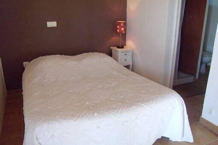 Gîte pour 4 personnes, avec jardin et piscine à Joucas - 3