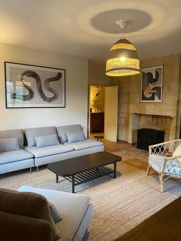 Gîte pour 4 personnes, avec jardin et vue dans Fort troglodytique