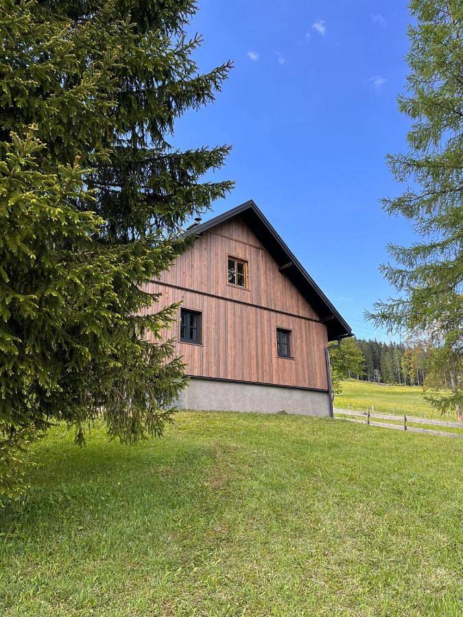 Chalet für 5 Personen, mit Terrasse und Garten sowie Ausblick in Sankt Martin am Tennengebirge