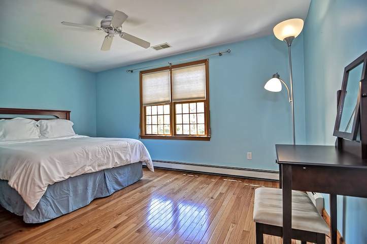 Vacation rental for 12 people, with yard and terrace in Plymouth (MA)