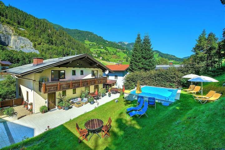 Ferienwohnung für 6 Personen, mit Balkon und Garten sowie Pool, mit Haustier - 1