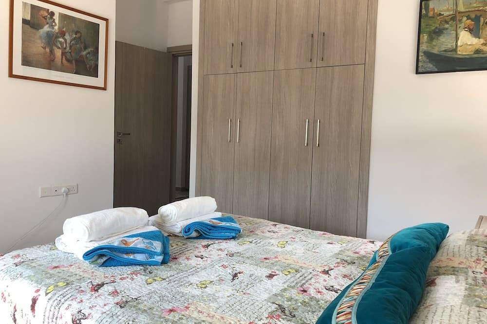 Neu! Atemberaubender 2 Schlafzimmer Bungalow mit privatem Pool im Herzen von Coral Bay. in Peyia, Südzypern