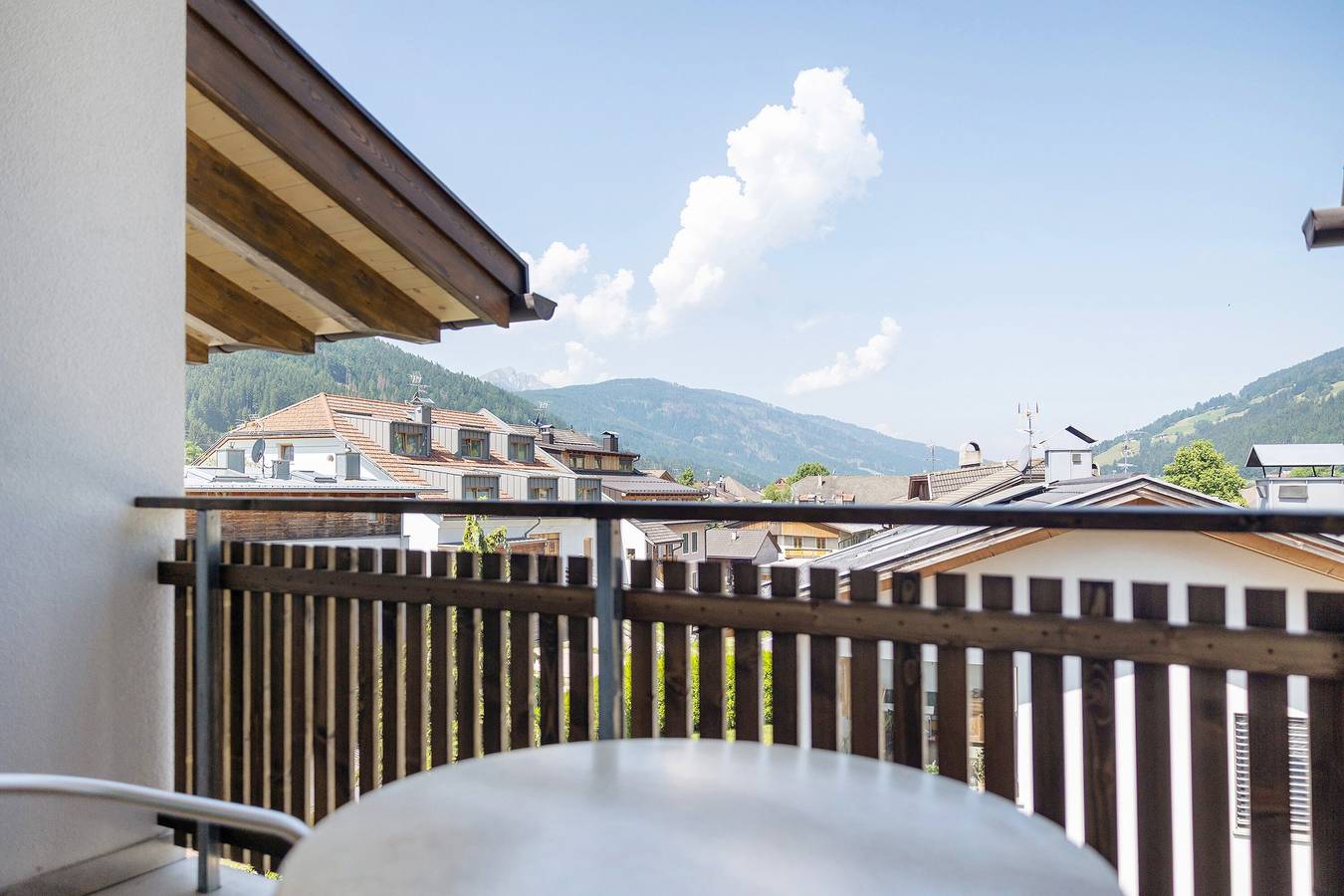 Room 'Bergnest' with Mountain View, Private Terrace and Wi-Fi in Villabassa, Niederdorf