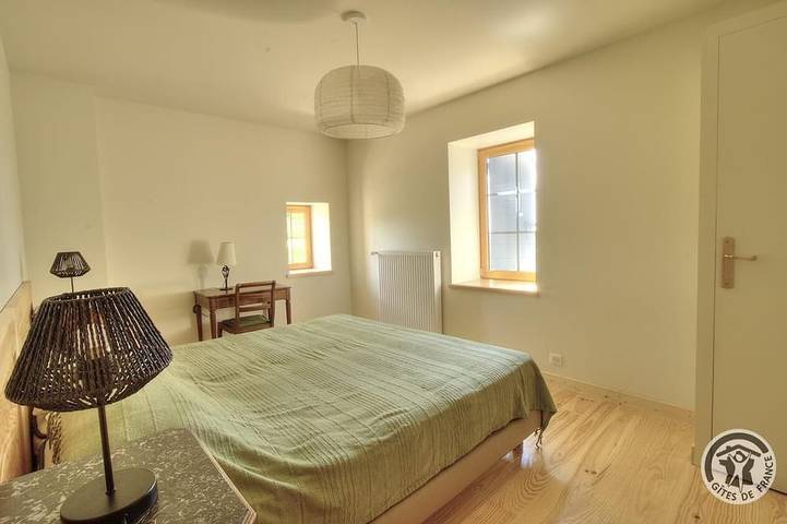 Location de vacances pour 14 personnes, avec jardin à Cogny - 3