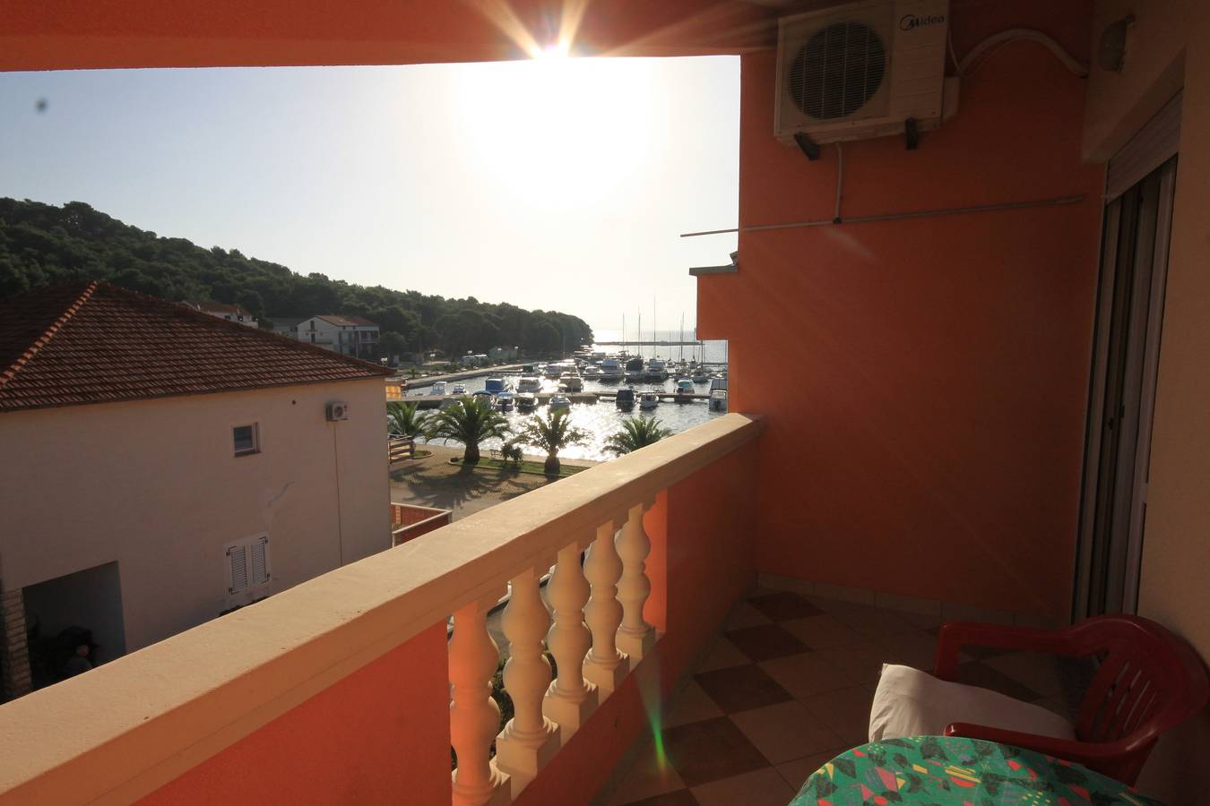 Ganze Wohnung, Studio Appartement mit Balkon und Meerblick Kukljica, Ugljan As-8478-a in Kukljica, Insel Ugljan