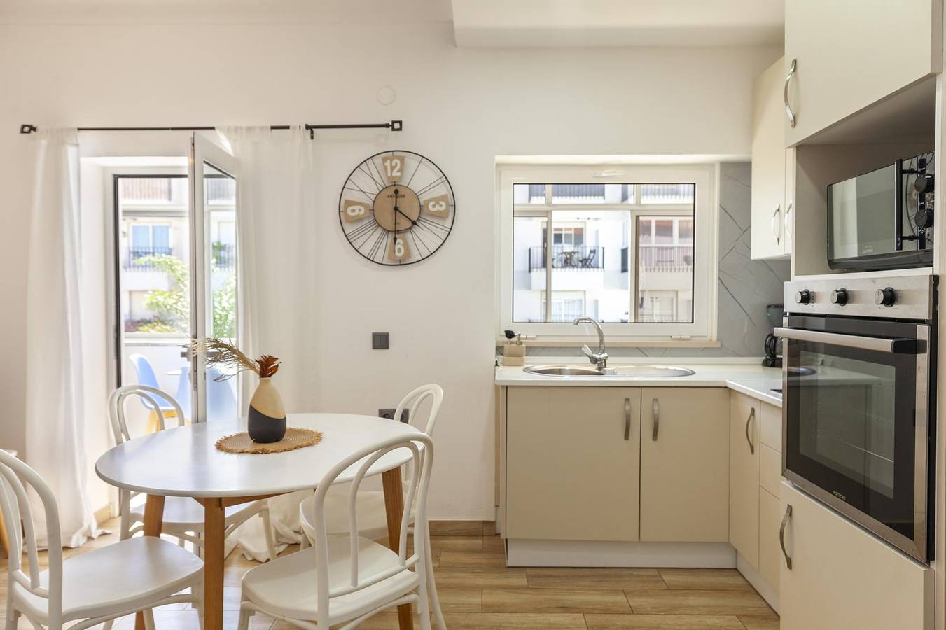 Appartement entier, A42 - Trindade Apartment in Lagos in Santa Maria, Lagos