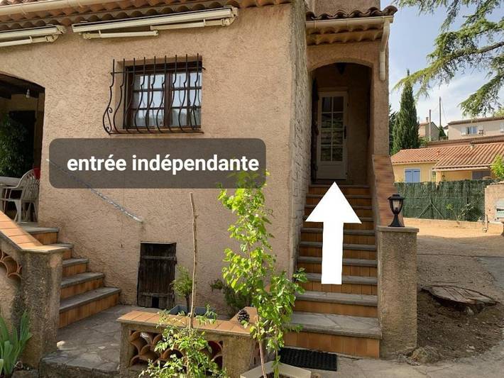 Location de vacances pour 5 personnes, avec Balcon et Terrasse ainsi que Jardin et Vue à Le Val - 2