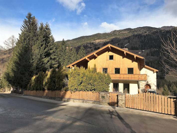 Ferienhaus für 20 Personen, mit Balkon und Garten - 1