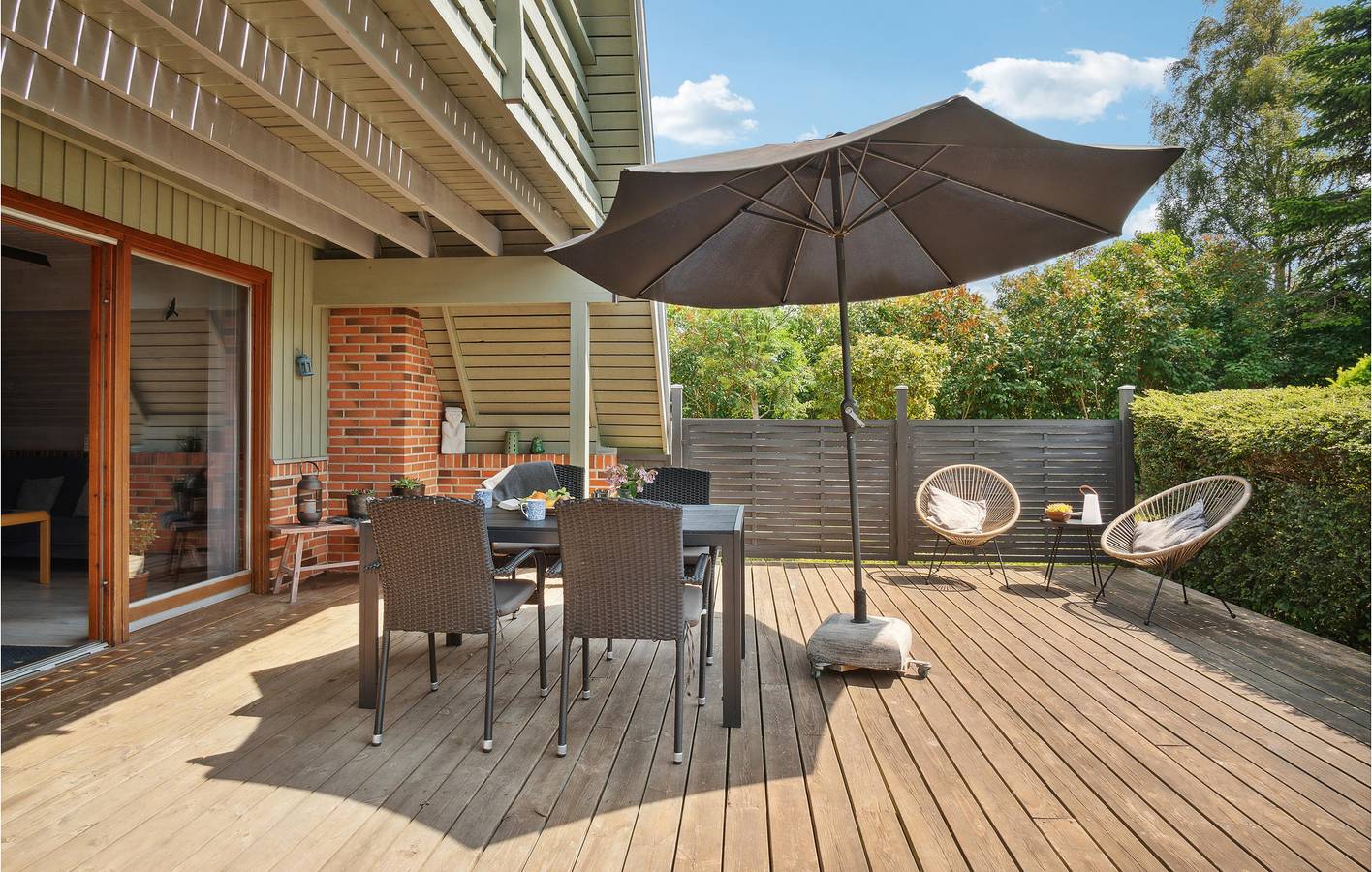 Vacation house for 4 people with terrace in Samsø