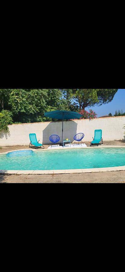 Chambre d’hôte pour 2 personnes, avec vue ainsi que jardin et piscine