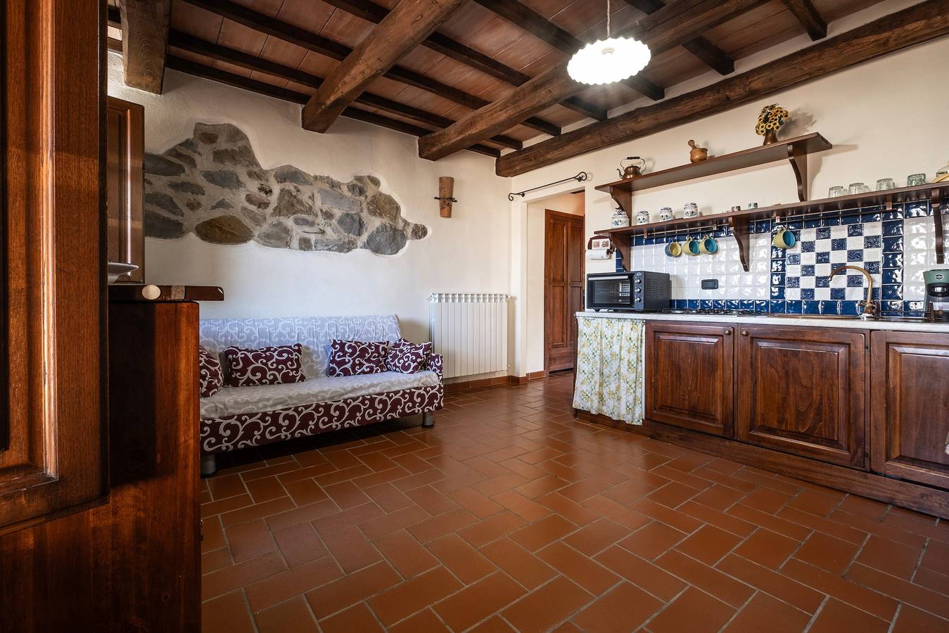 Farmhouse 'Edera' with Shared Pool, Shared Garden and Wi-Fi in Arcidosso, Grosseto provins