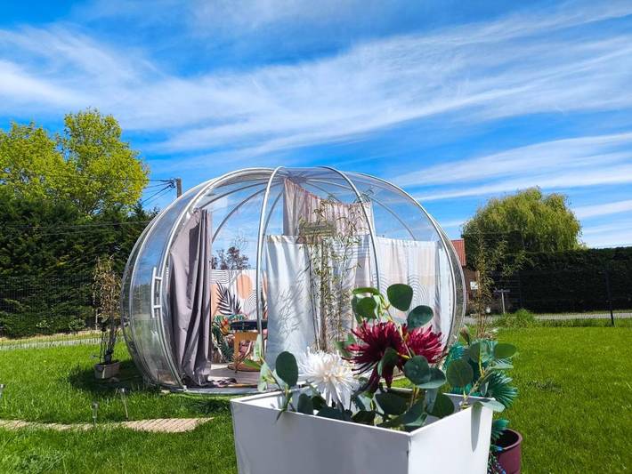 Tente pour 2 personnes, avec jardin et jacuzzi, animaux acceptés dans Allier - 2