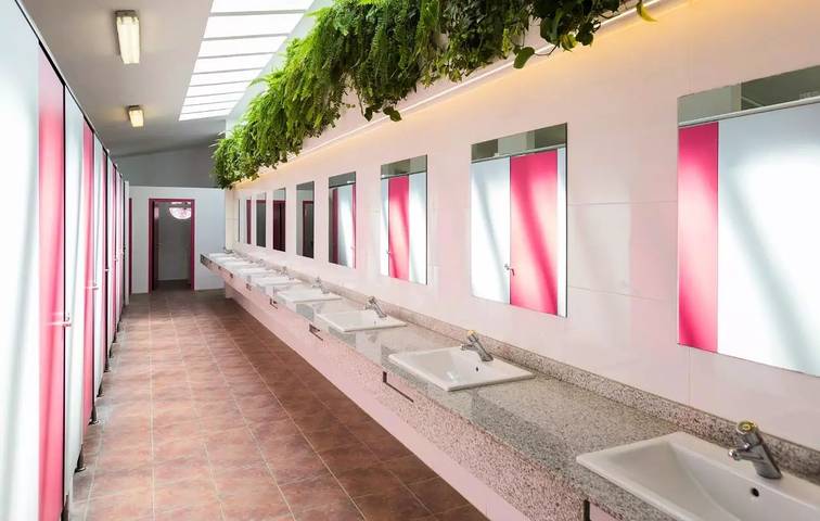 Camping pour 4 personnes, avec piscine et terrasse, animaux acceptés sur la Costa Dorada - 2