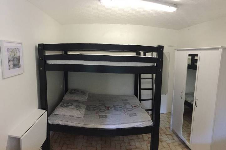 Gîte pour 4 personnes, avec terrasse et jardin à Santa-Maria-Poggio - 2