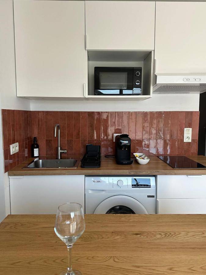 Appartement entier, Suite Ô Maé - Climatisé proche Village Outlet - Aéroport in La Verpillière, Région de La Tour-du-Pin